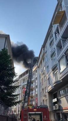 İstanbul- Eyüpsultan'da 7 katlı binada yangın -1