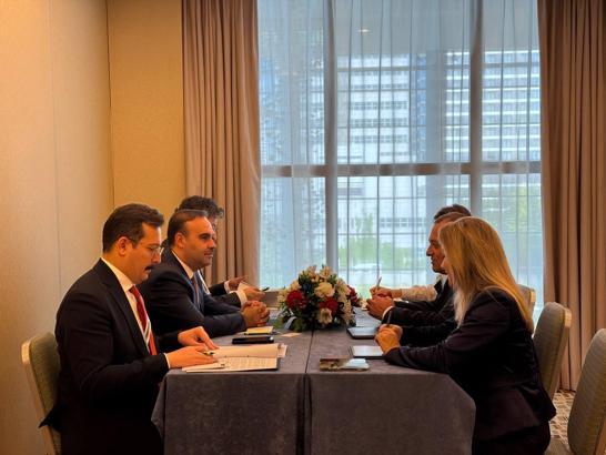 Bakan Kacır'dan Polonya'da diplomasi trafiği