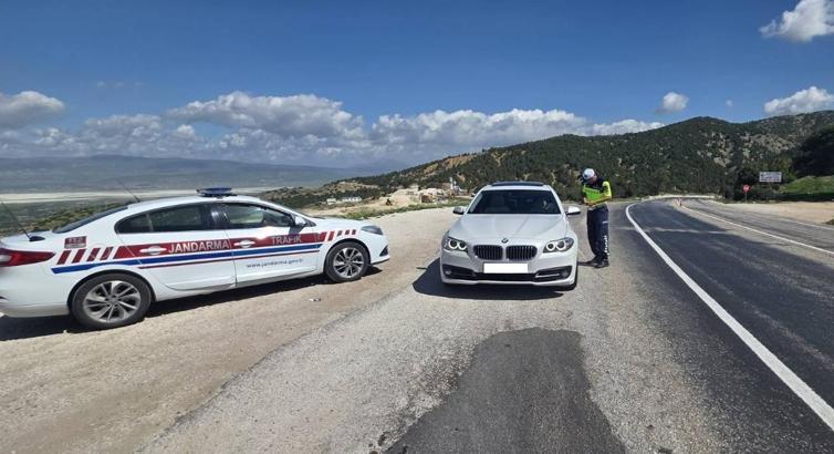 5 günde 90 araç trafikten men edildi