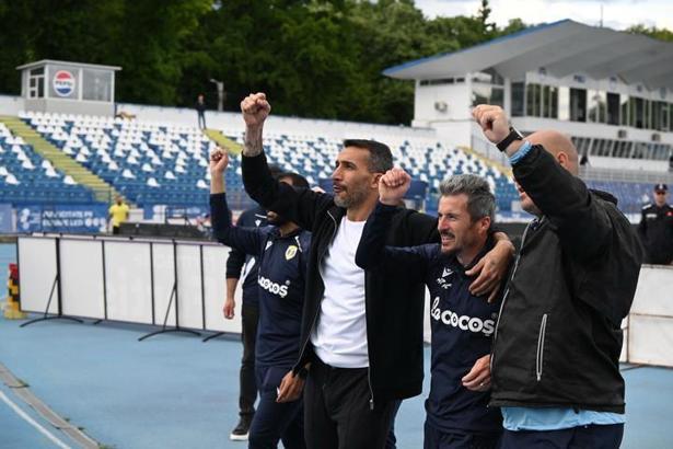 Romanya'da Mehmet Topal sesleri