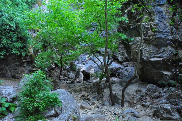 Manisa'da 'saklı kanyon' kurudu