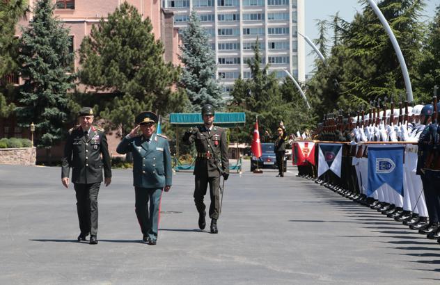 Genelkurmay Başkanı Orgeneral Gürak, Kazak mevkidaşı Kamaletdinov ile görüştü
