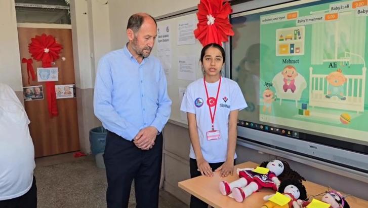 Kozan'da öğrencilerden bebek ve hastalara yönelik proje