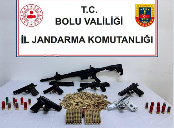 Bolu'da ruhsatsız silah operasyonu: 4 gözaltı