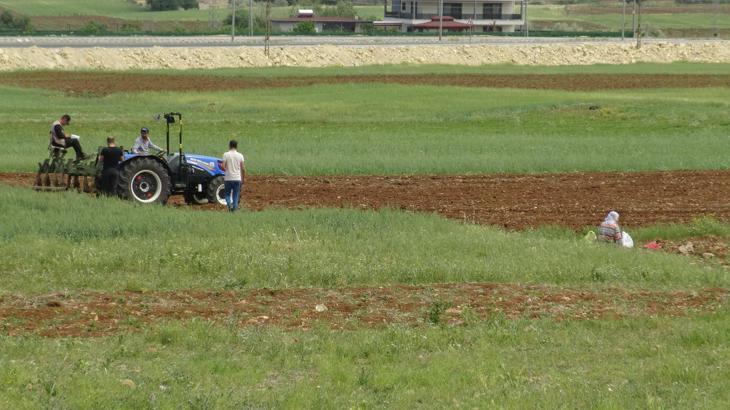 Gercüş’te çiftçiler, karpuz ve kavun ekimine başladı