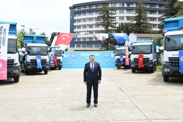 Trabzon Büyükşehir Belediyesi 15 yeni aracı filosuna kattı
