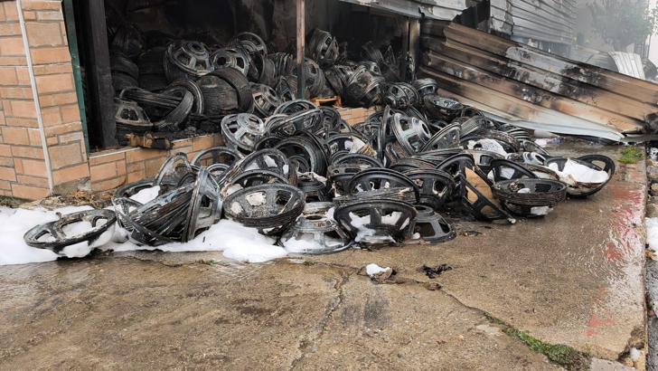 Mersin'de elektronik eşya fabrikasında çıkan yangına ilişkin soruşturma sürüyor