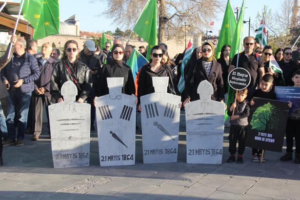 Sivas'ta Çerkezlerden sessiz yürüyüş