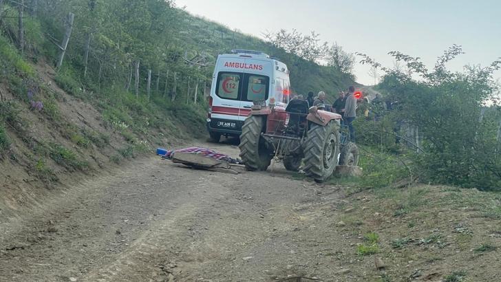 Samsun'da, devrilen traktörün sürücüsü öldü