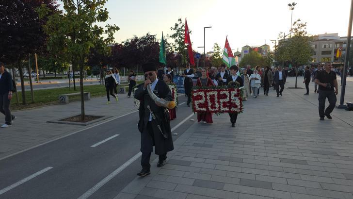 Kafkas kökenli Düzceliler, Çerkes Sürgünü'nün 161’inci yılında yürüyüş düzenledi