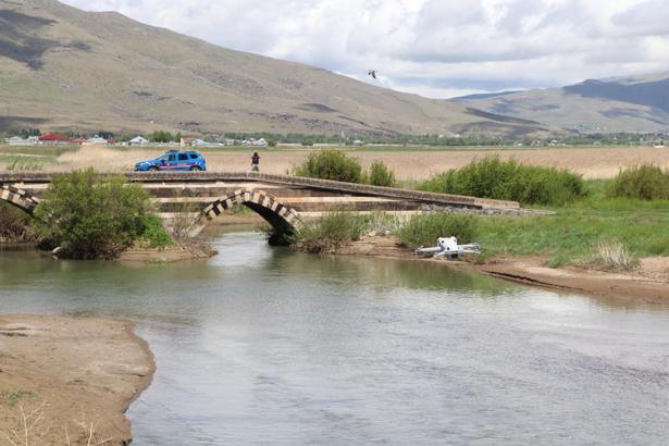 Jandarmanın botlarla dronlu inci kefali denetimini DHA görüntüledi / Ek fotoğraflar