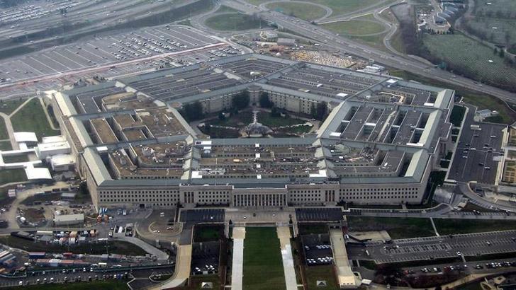 Katar'ın ABD'ye hediye ettiği uçak Pentagon envanterine girdi