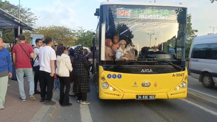 İBB ile Özel Halk Otobüsü şoförleri anlaştı; seferler devam edecek