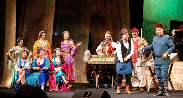 Antalya'da tiyatro aşkı