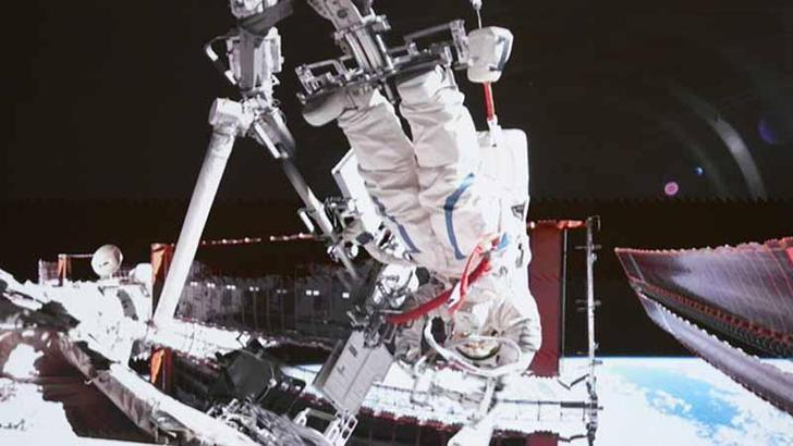 'Shenzhou-20' mürettebatı ilk uzay yürüyüşünü tamamladı