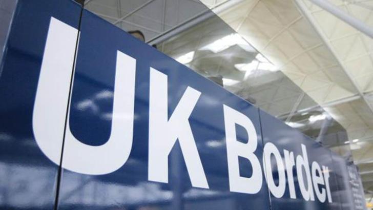 Birleşik Krallık’a göç edenlerin sayısı 2024'te yarı yarıya azaldı