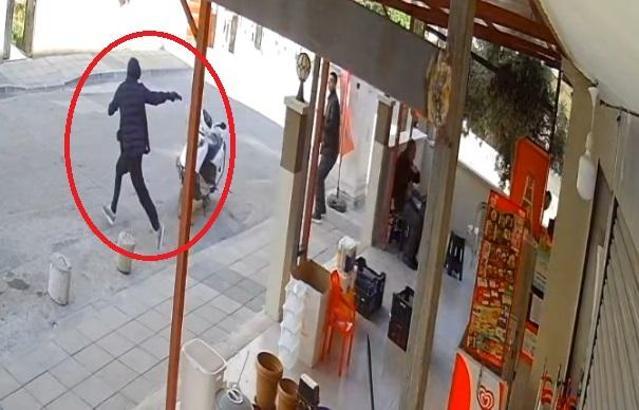 Mersin'de silahlı saldırı kamerada