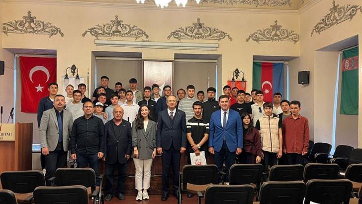 Dilovası’nda gençlere hem eğitim hem kültür desteği