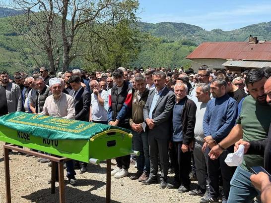 Denizde boğulan Yiğitcan, toprağa verildi