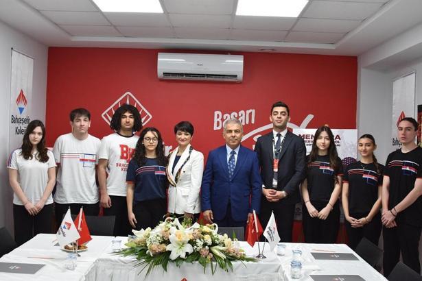 Ordu-Giresun Bahçeşehir Koleji öğrencilerinden yurt dışı başarısı