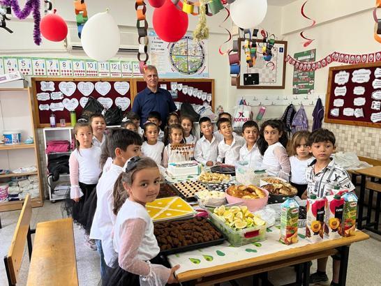 Minik öğrencilerin okuma bayramı heyecanı