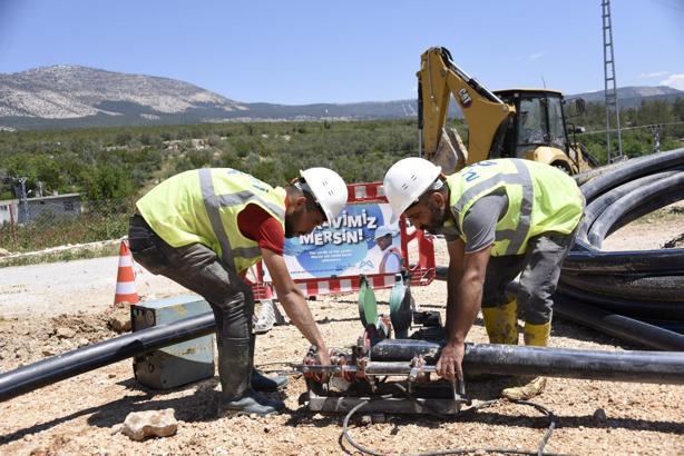 MESKİ, Mut’ta su hatlarını yeniliyor
