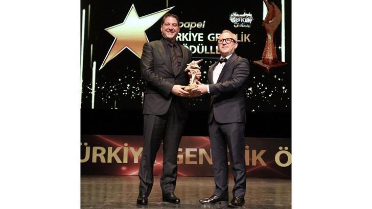 Papel Yönetim Kurulu Başkanı Yıldırım’a, ‘Gençlik Prestij Ödülü’ verildi