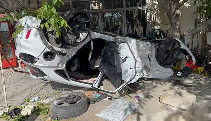 Dinar'da kaza: 3 yaralı