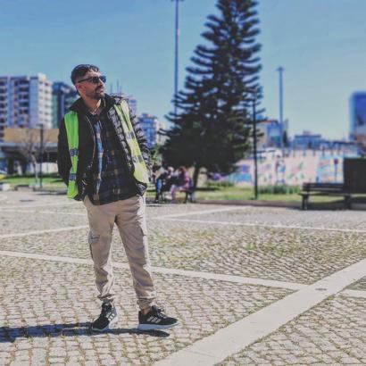 Belediye işçisi, yaptığı temizliği beğenmeyen esnafı öldürdü