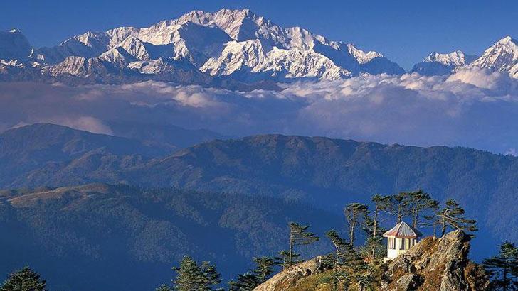 Pakistanlı dağcı Kiani, dünyanın en yüksek 14 zirvesinden 12'sine tırmandı