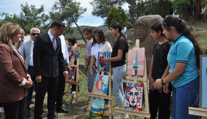 Yesemek Açık Hava Müzesinde resim festivali