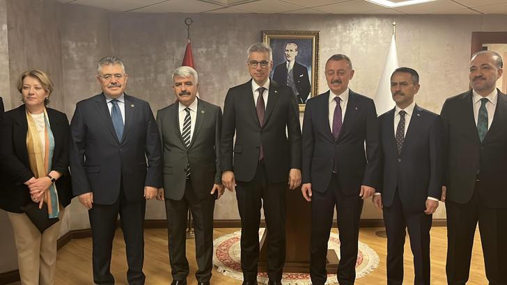 Bakan Memişoğlu: Toplumumuzun kilo sorununu çözmemiz gerekiyor (3)