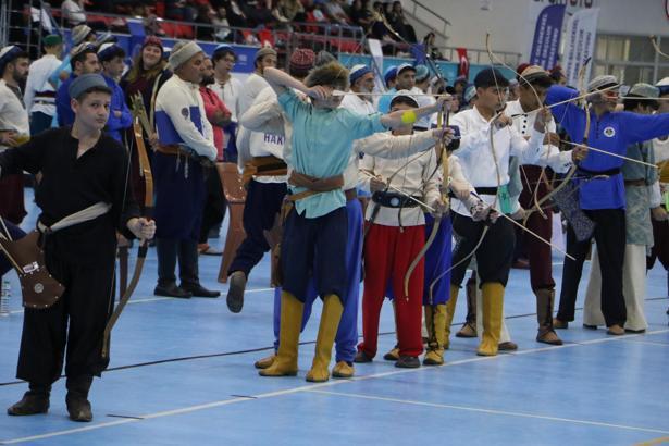 Geleneksel Türk Okçuluk Puta Türkiye Şampiyonası Samsun’da başladı