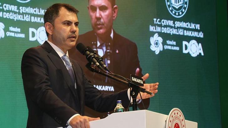 Bakan Kurum: Bu sistemle yılda 200 binden fazla pet şişe toplamayı hedefliyoruz