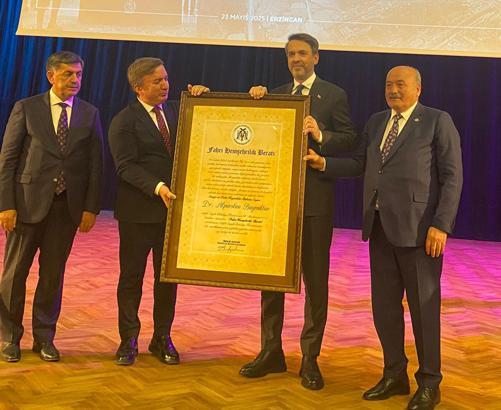 Bakan Bayraktar: 3 yılda elektrik ve doğal gazda 1 trilyon destek verdik (2)