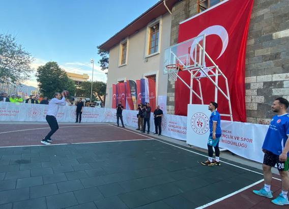 Bakan Bayraktar: 3 yılda elektrik ve doğal gazda 1 trilyon lira destek verdik (3)