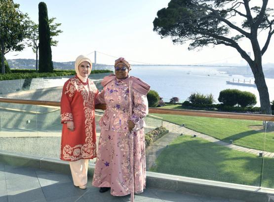Emine Erdoğan, Esvatini Ana Kraliçesi Ntfombi Tfwala ile İstanbul'da bir araya geldi