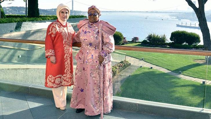 Emine Erdoğan, Esvatini Ana Kraliçesi Ntfombi Tfwala ile İstanbul'da bir araya geldi