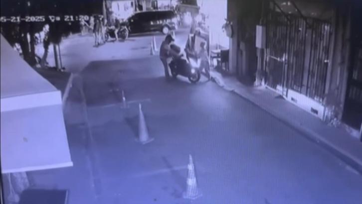 İstanbul - Ortaköy’de kızına şiddet uyguladığını öne sürdüğü çocuğun babasını bıçakladı