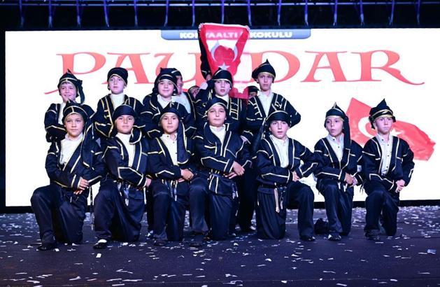 Miniklerden dev gösteri