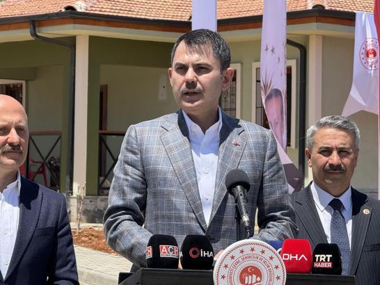 Bakan Kurum: 201 bin konutu tamamlayarak anahtarlarını ailelerimize teslim ettik