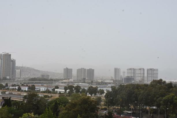 İzmir'de toz taşınımı