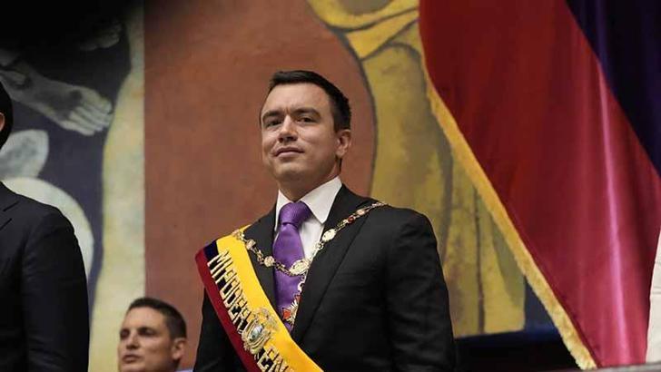 Ekvador'da yeni devlet başkanı parlamentoda yemin etti