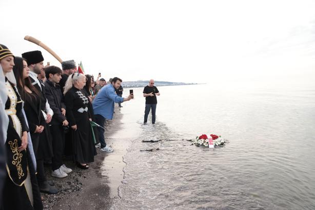 Samsun’da 10 bin kişi, Çerkes Soykırımı ve Sürgünü’nde yaşamını yitirenleri andı