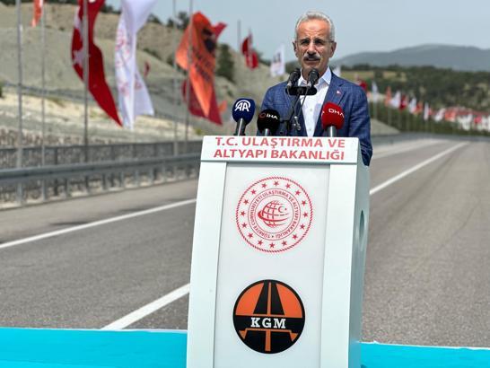 Bakan Uraloğlu: Akyazı ile Ankara arasında Orta Anadolu Otoyolu’nu inşa etmeyi planlıyoruz