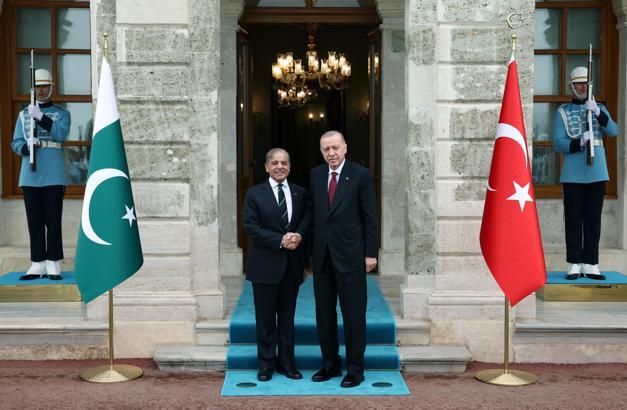 İstanbul- Cumhurbaşkanı Erdoğan, Pakistan Başbakan'ı Şerif'i kabul etti