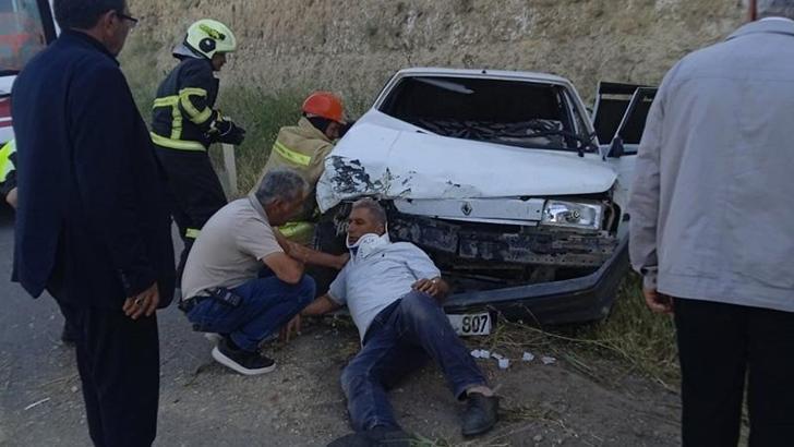 Mardin’de otomobiller çarpıştı: 3'ü çocuk, 8 yaralı