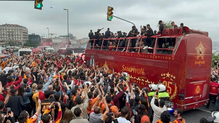 Galatasaray 25'inci şampiyonluğunu kutladı