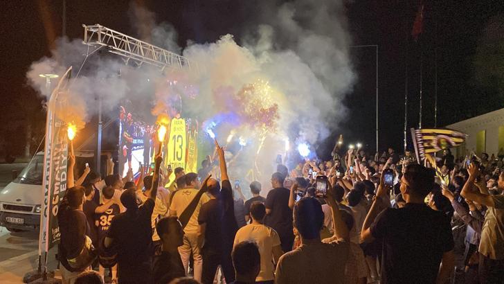Osmaniye’de Fenerbahçe Beko'nun EuroLeague şampiyonluğu kutlandı