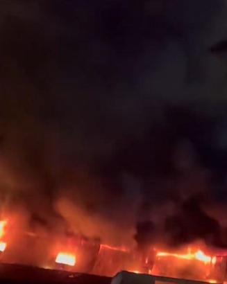 Kayseri'de mobilya atölyesi yandı